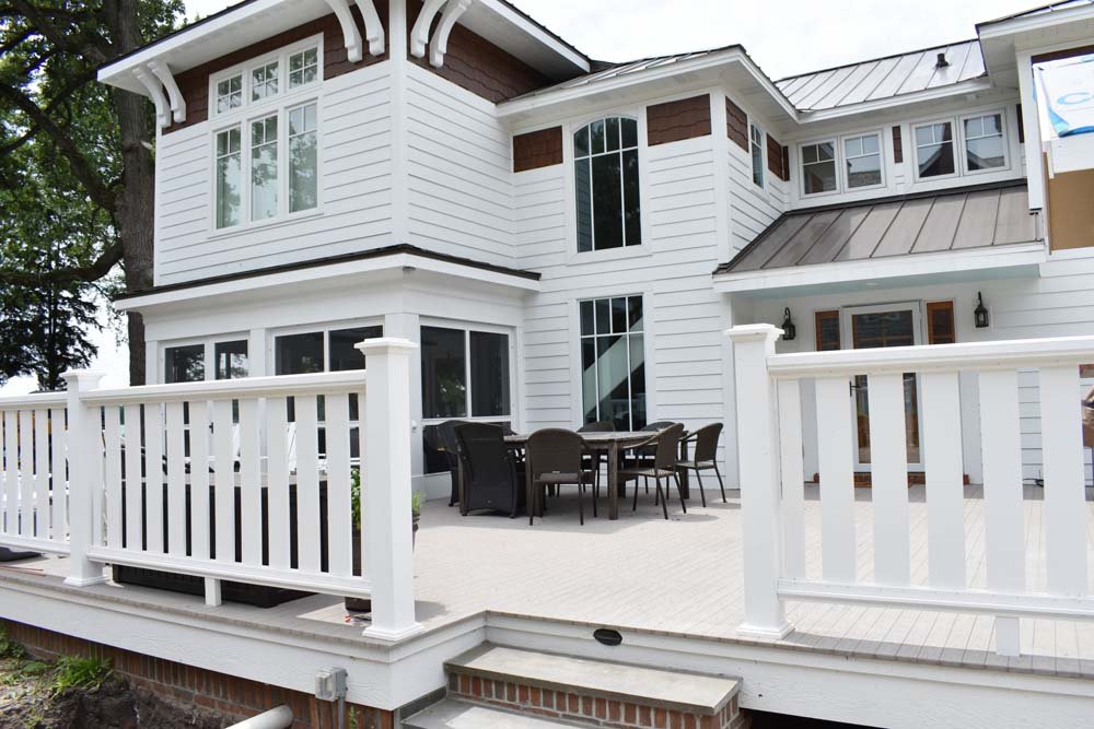 Mertin-Homes-Deck-1-scaled-crop